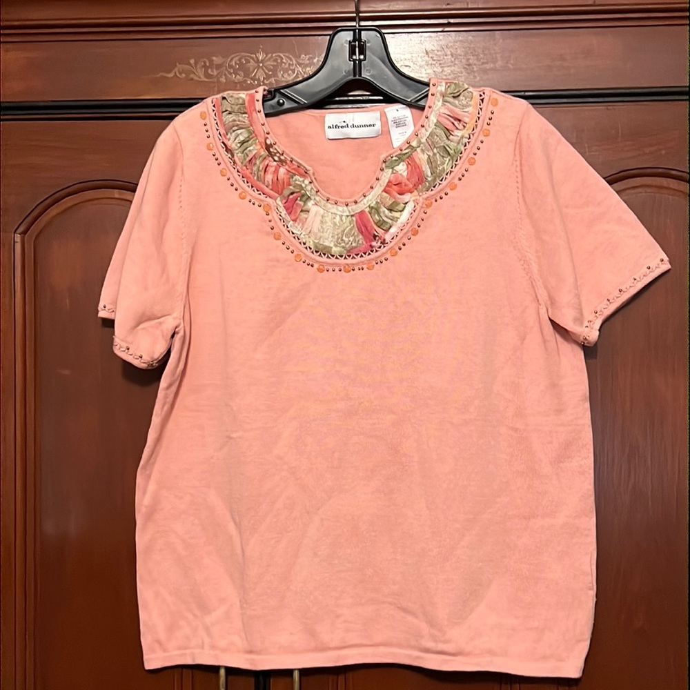 Alfred Dunner Romancing The Stone Blush Color With Cute Neckline Size Small